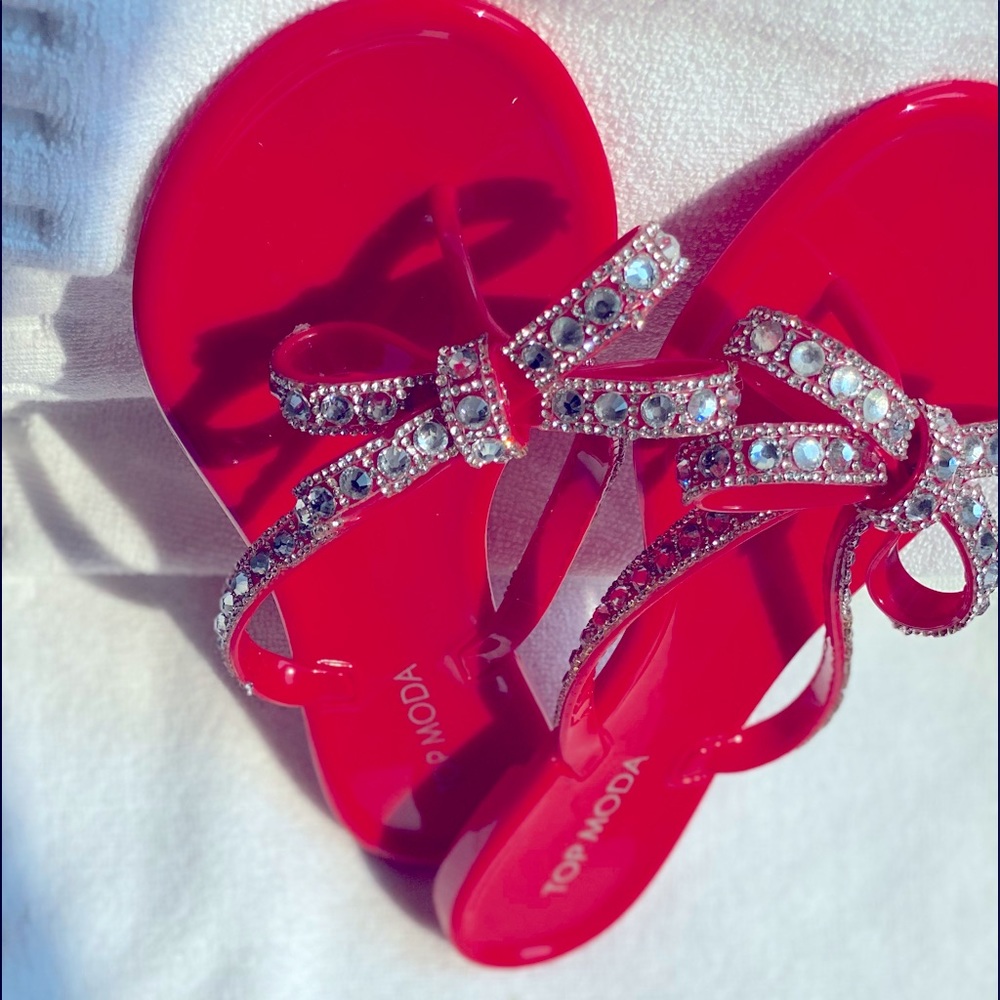 SZ 8 NWT RED RHINESTONE JELLY TOP MODA SANDAL BOW BLING - Picture 3 of 7